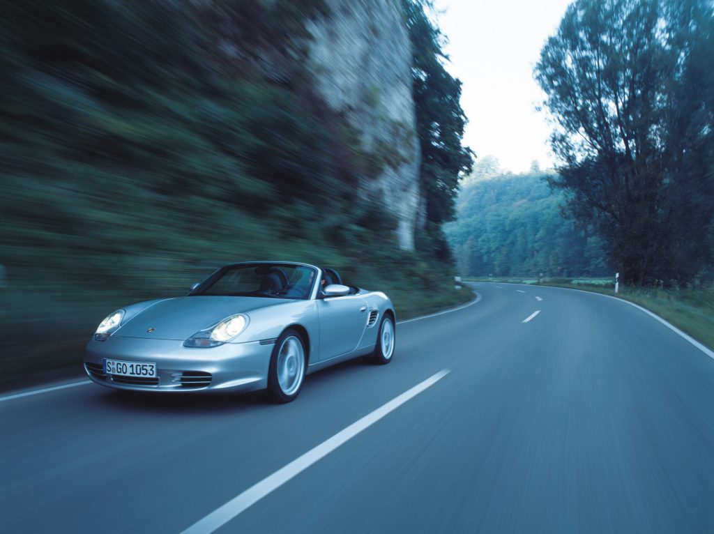 auto youngtimer grigia